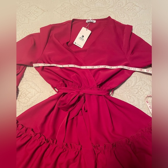 Red Dress - Picture 5 of 10